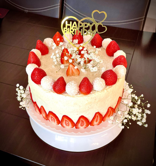 Erdbeer-Raffaello-Torte