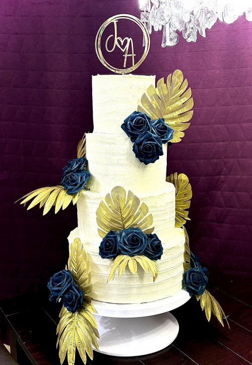 Vierstöckige Hochzeitstorte