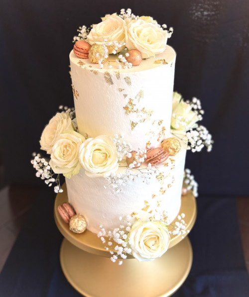 White & Gold Hochzeitstorte
