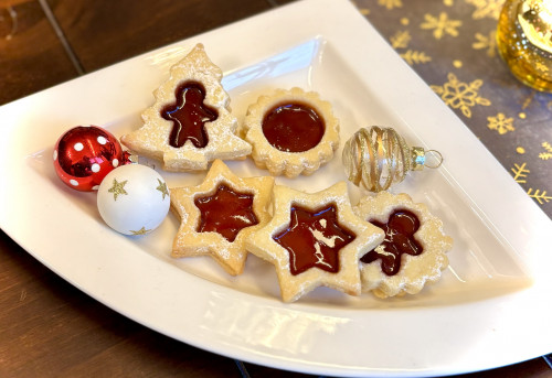 Gefüllte Marmeladenplätzchen