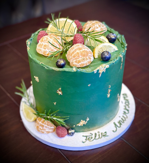 Weihnachtstorte mit Orange & Zitrone