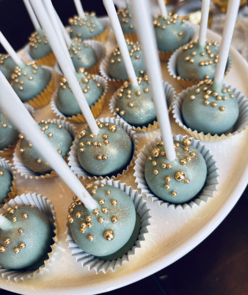 Erdbeer Cake Pops mit Minze